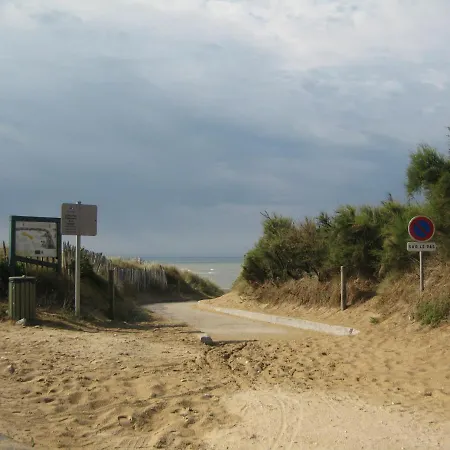 Charming Location Near The Beach